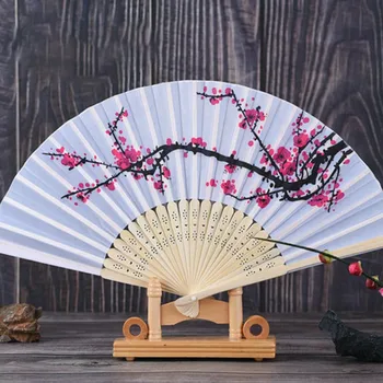 Винтажный шелковый складной веер, Китайская Японская вишня, бамбуковый складной веер, танцевальный ручной веер с кисточками, украшение для домашнего декора, подарок для рукоделия